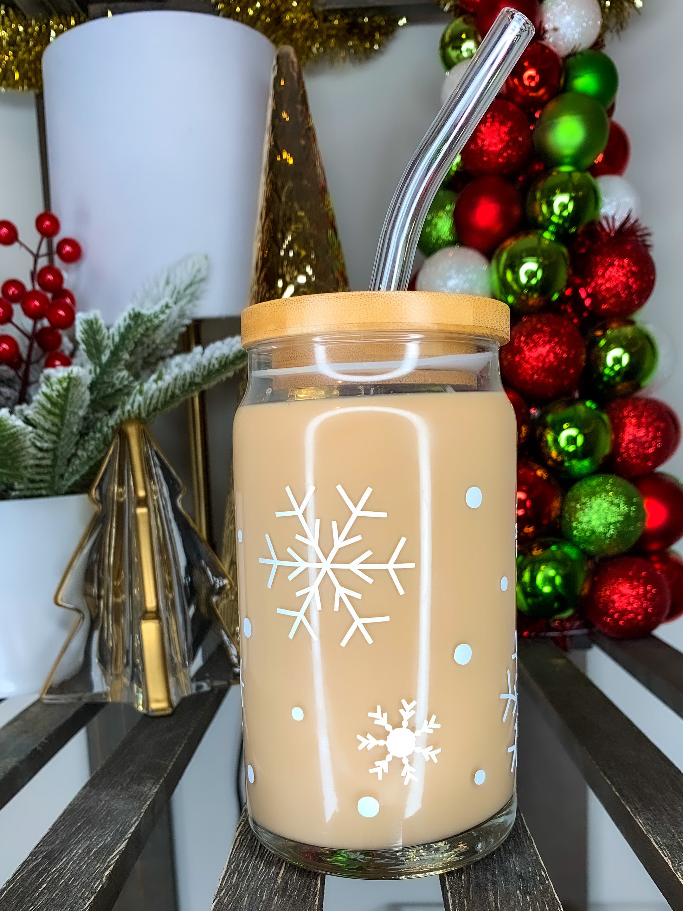 Snowflake Wrapped Can Glass