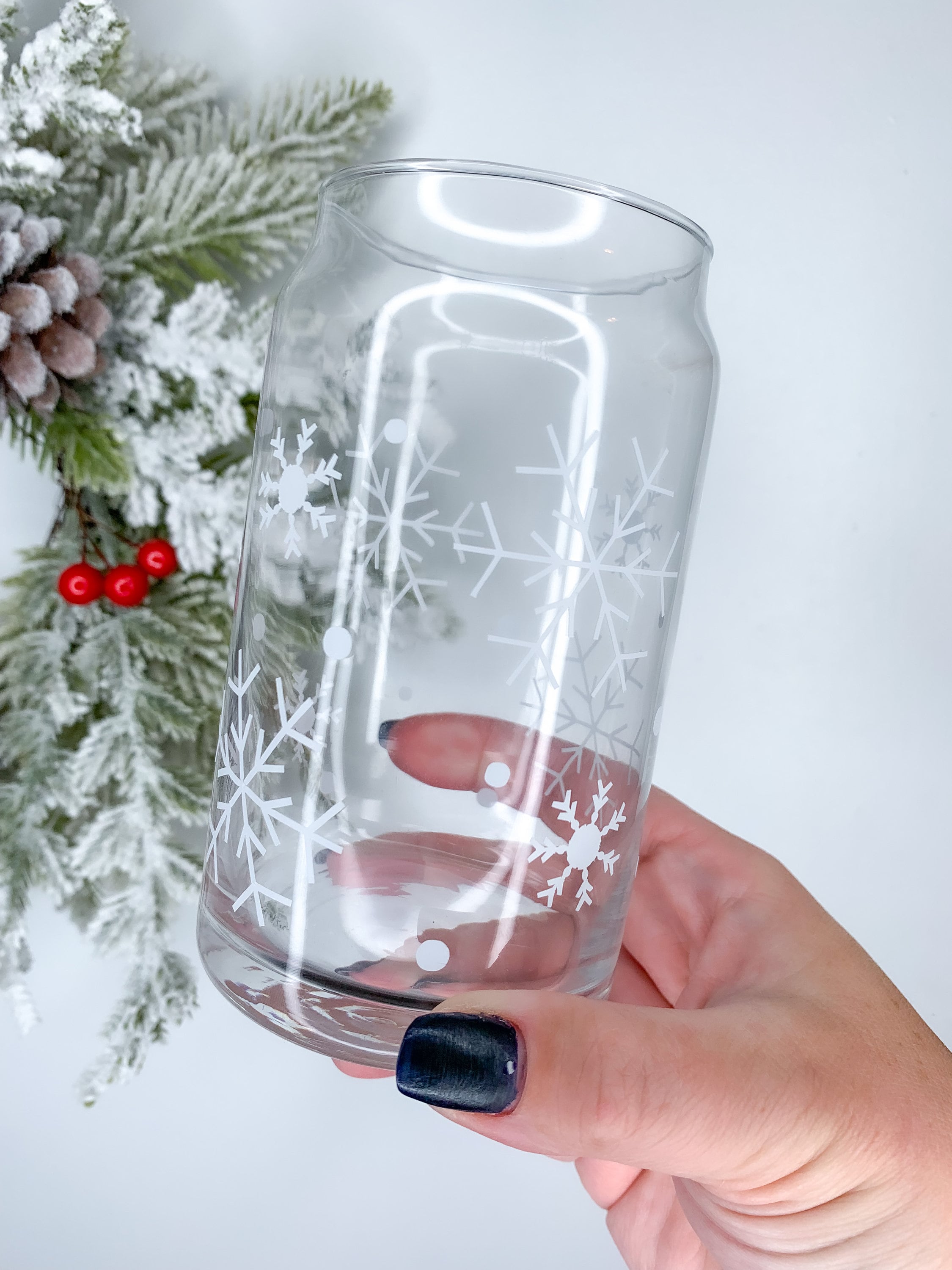 Snowflake Wrapped Can Glass