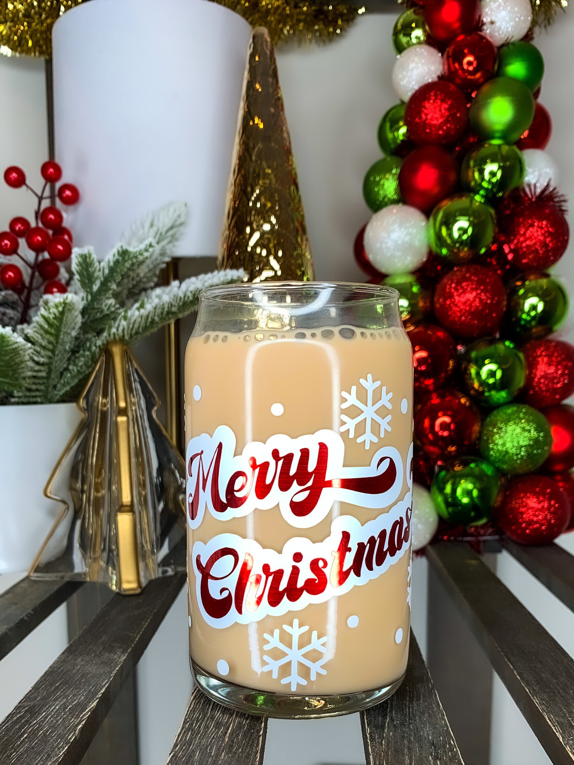 Merry Christmas Can Glass